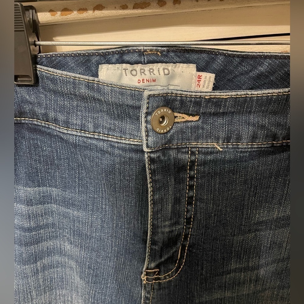 TORRID Skinny Jeans - Picture 5 of 5